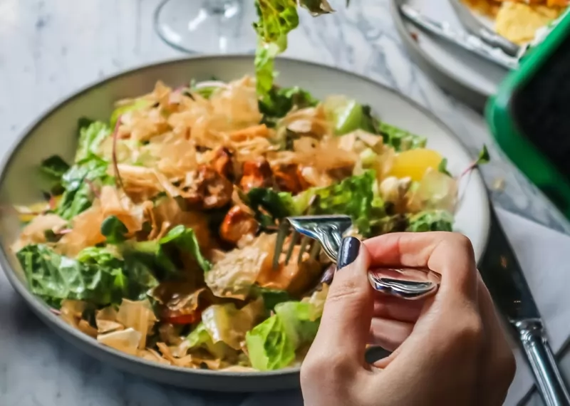 Avokadolu Bonfile Salatası